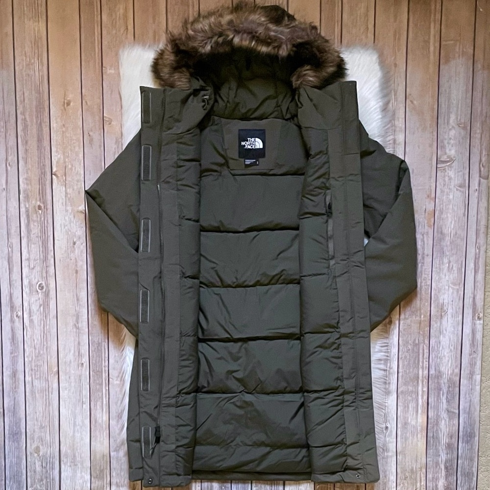 The North Face Women’s Arctic Parka Waterproof Coat - Picture 5 of 9